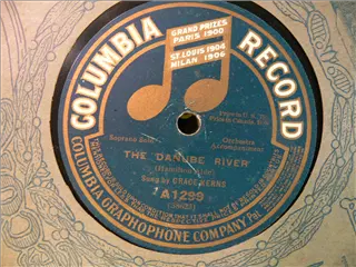 small_columbia a1299 a.webp